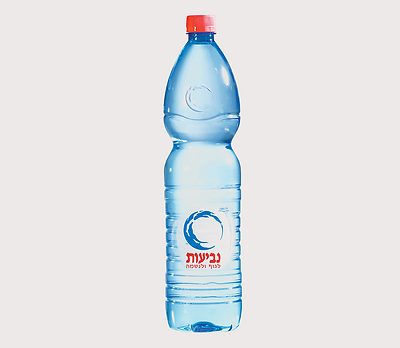 מים מינרליים נביעות 1.5 ליטר (שישייה)
